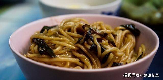 之重牢记2技巧拌面又滑又香还劲道冰球突破技巧做葱油拌面葱油是重中(图2)